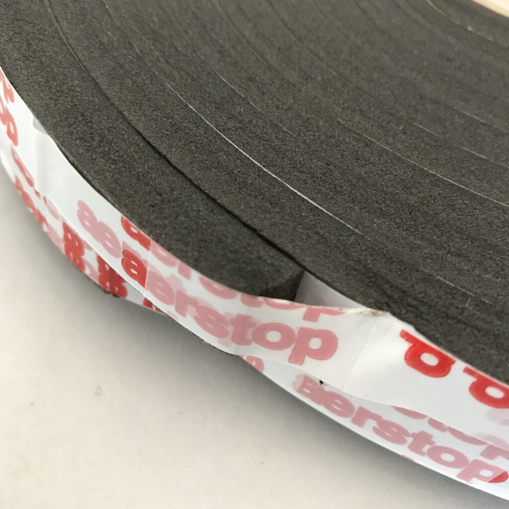 Guarnizione Per Camino In Fibra Di Vetro - 3x10x300 Cm, Resistente A 550°C, Antifumo